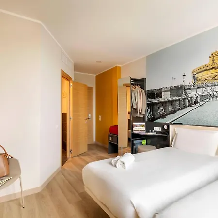Roma Aeroporto Fiera 2 ホテル 3*