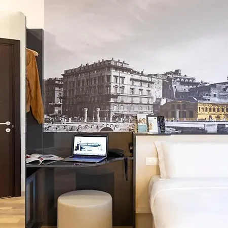 Roma Aeroporto Fiera 2 3* 菲乌米奇诺